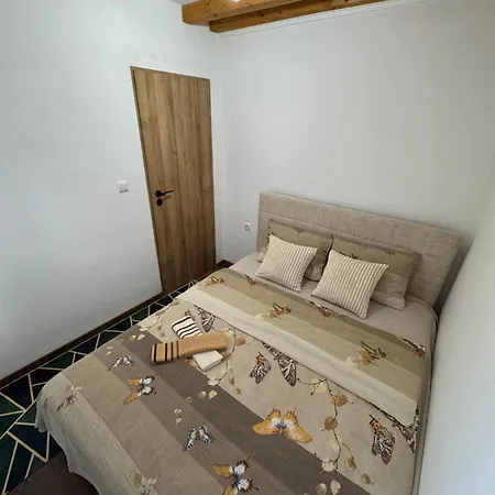 Vikendica Pool House Toplica